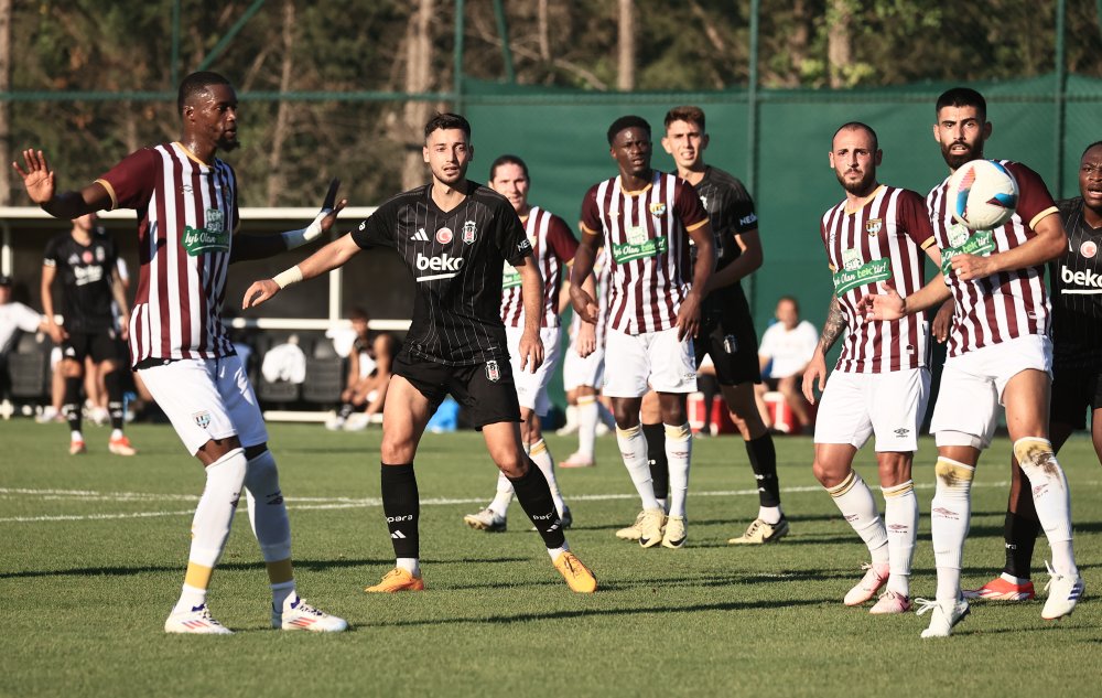 Beşiktaş, hazırlık maçında Bandırmaspor ile golsüz berabere kaldı