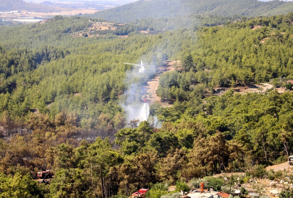 Antalya'daki orman yangını kontrol altına alındı