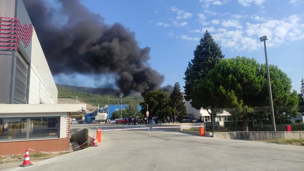 Bursa’da yat fabrikasında yangın