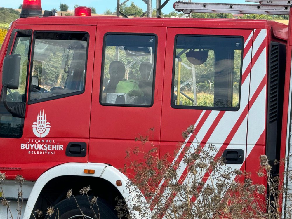 İstanbul'da otomobil ile ambulans çarpıştı