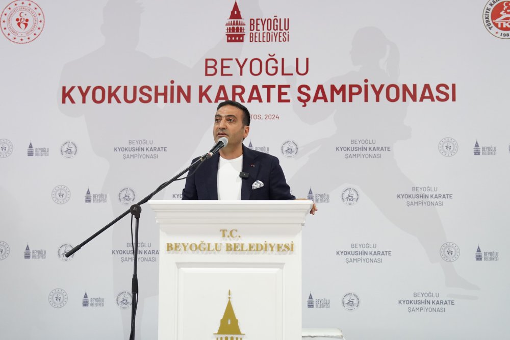 Beyoğlu’nda Kyokushin Karate Şampiyonası düzenlendi