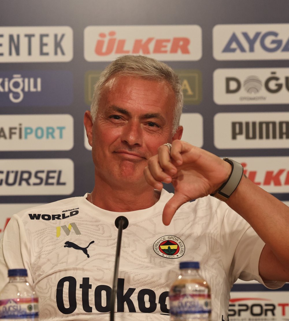 Jose Mourinho, Okan Buruk'u hedef aldı!