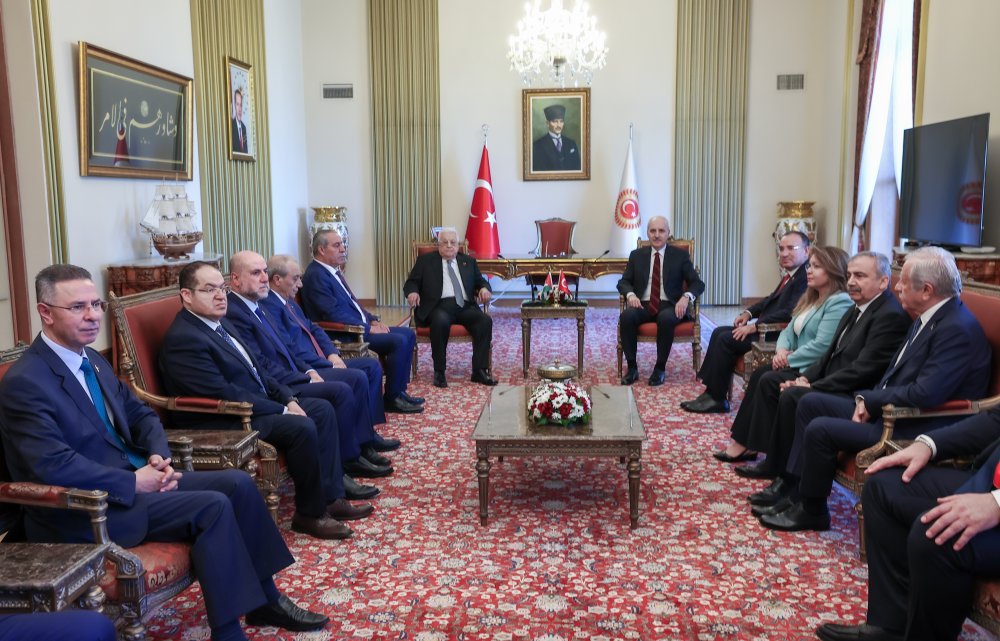 TBMM Başkanı Numan Kurtulmuş, Filistin Devlet Başkanı Abbas ile bir araya geldi