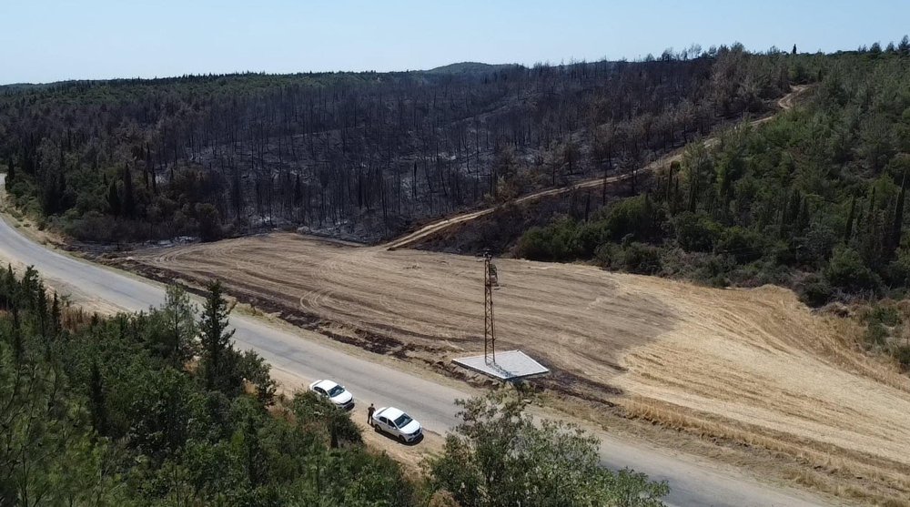 Çanakkale'deki orman yangının başladığı alan havadan görüntülendi