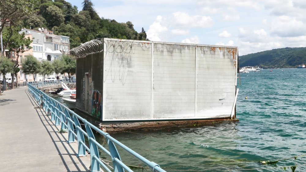 Sarıyer'deki Osmanlı Dönemi'nden kalma deniz hamamı harabeye döndü