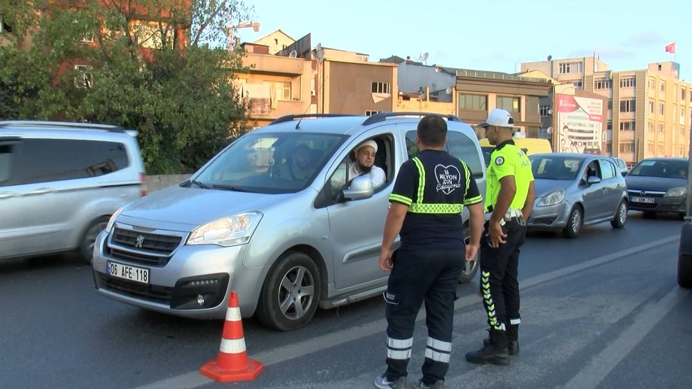 30 Ağustos Zafer Bayramı provaları nedeniyle Vatan Caddesi trafiğe kapatıldı