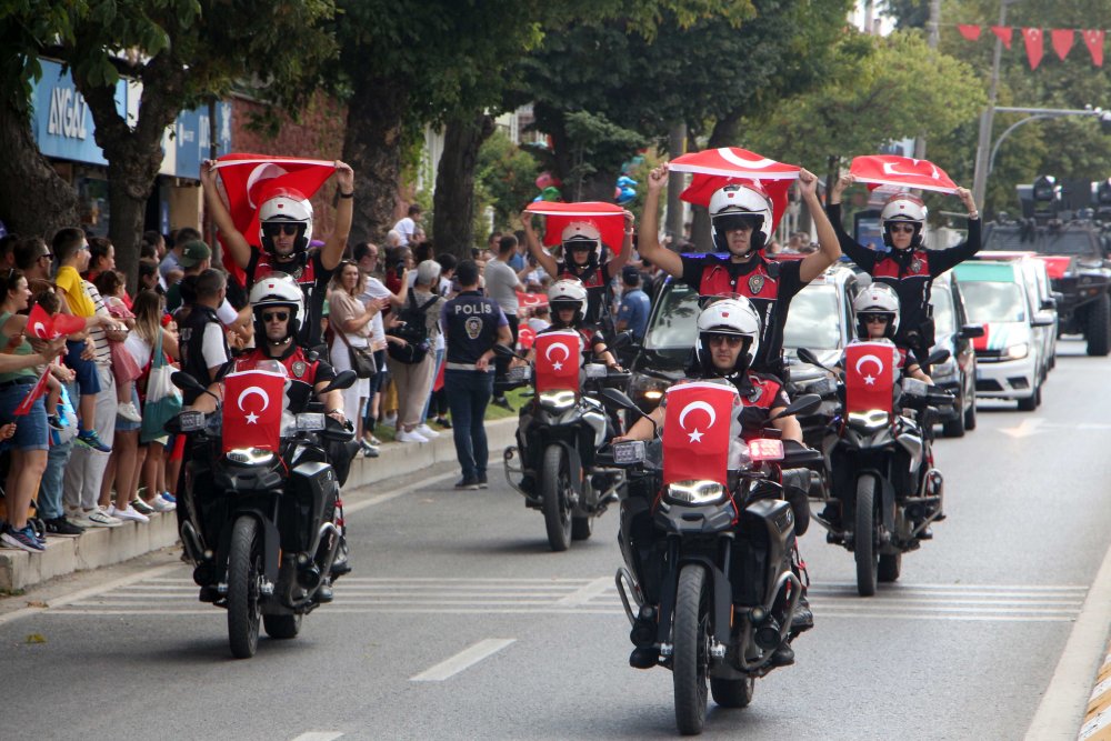 Trakya'da 30 Ağustos Zafer Bayramı renkli görüntülere sahne oldu