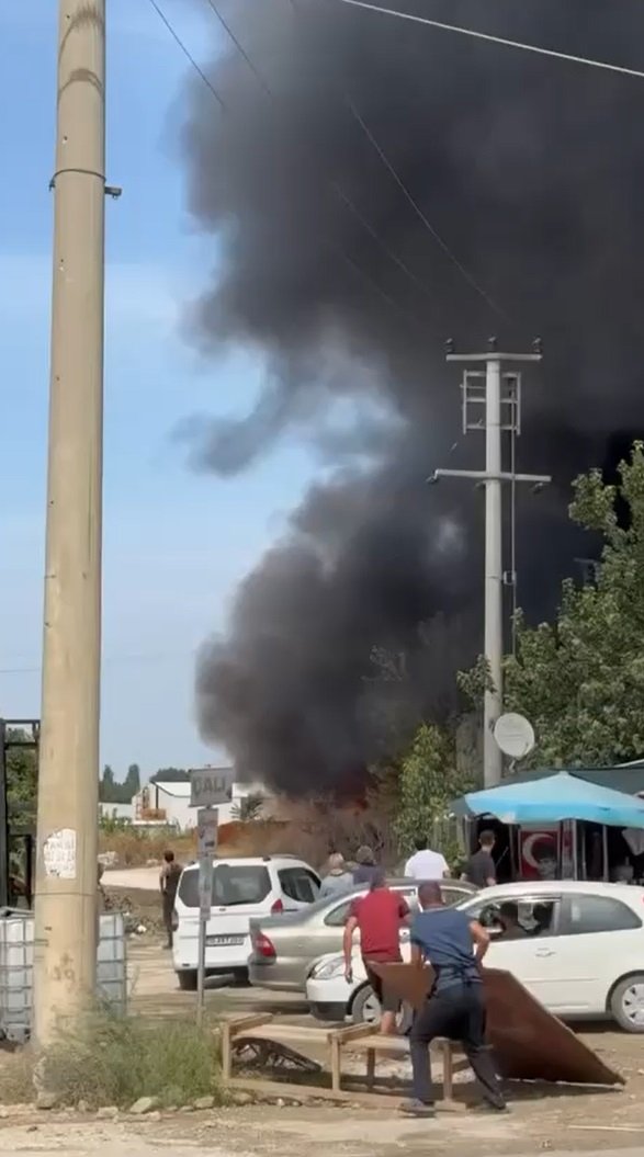 Bursa'daki geri dönüşüm tesisindeki yangın çıktı