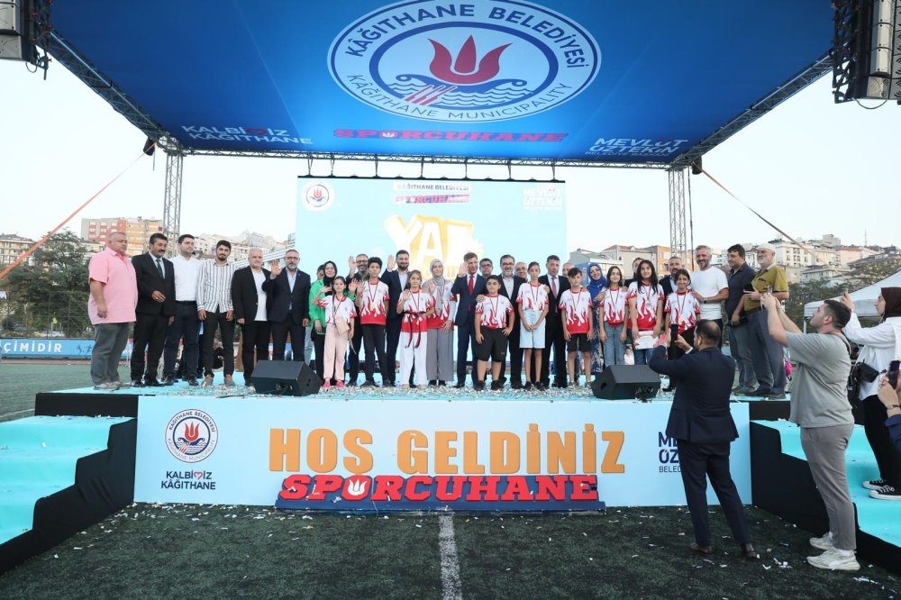 Kağıthane’de yaz spor okullarının kapanış töreni yapıldı