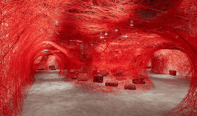 istanbul-modern-de-chiharu-shiota-ile-dunyalar-arasinda-8685.jpg