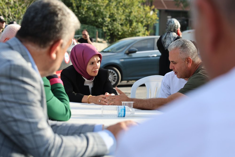 Bakan Göktaş'tan İkbal ve Ayşenur'un ailelerine ziyaret!