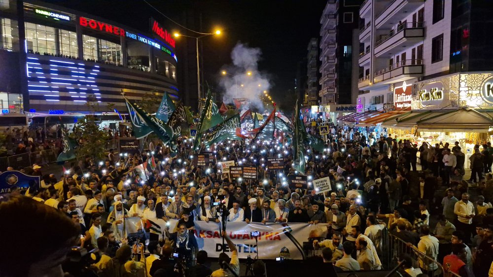 Zekeriya Yapıcıoğlu: Bugün sıra Lübnan’da yarın Suriye, daha sonra Irak, İran ve burada olacak