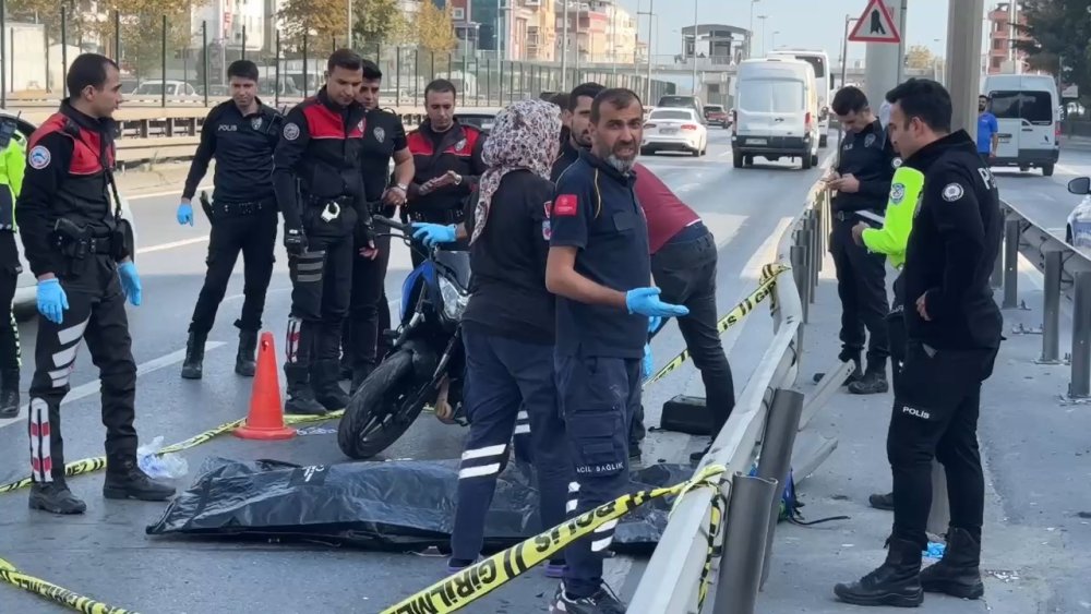 Avcılar'da motosiklet kazası: Olay yerinde yaşamını yitirdi