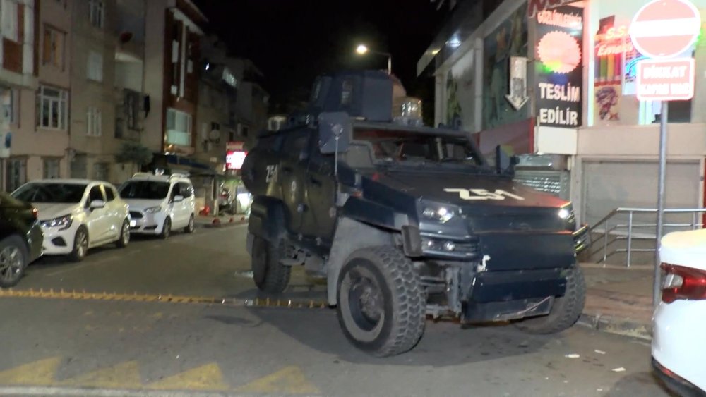 Gaziosmanpaşa'daki hastanede iki grubun kavgası: Polis zor ayırdı