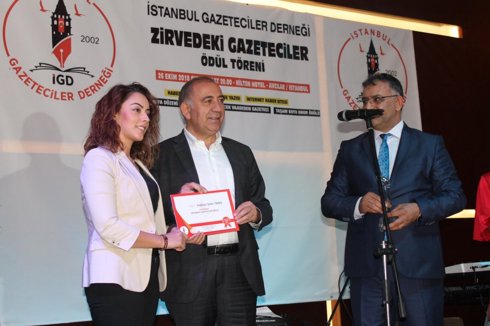 istanbul gazeteciler derneği zirvedeki gazeteciler ödül töreni