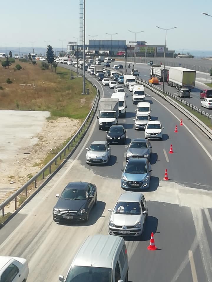 büyükçeköece yol çökmesi