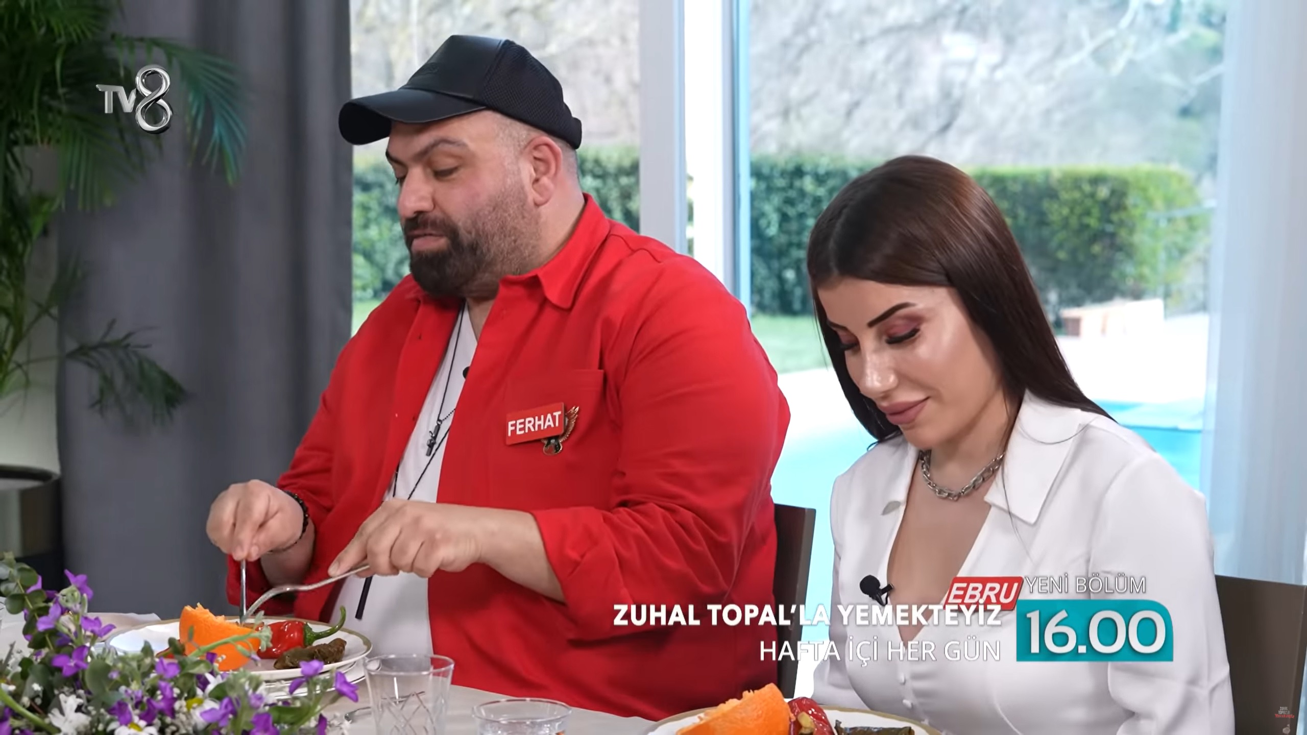 zuhal_topalla_yemekteyiz_ebru