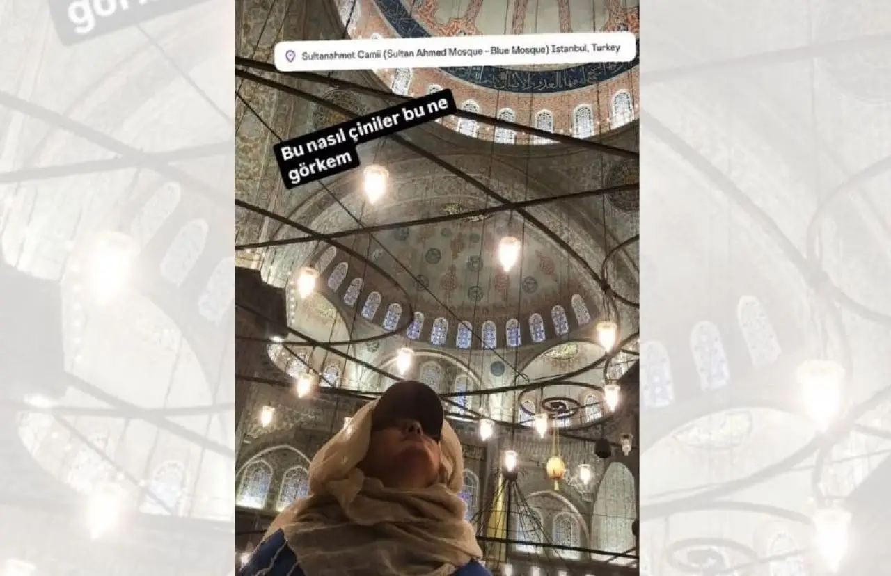 Nurgül Yeşilçay Ayasofya'da! Başörtülü fotoğrafına yorum yağdı - 1. Resim