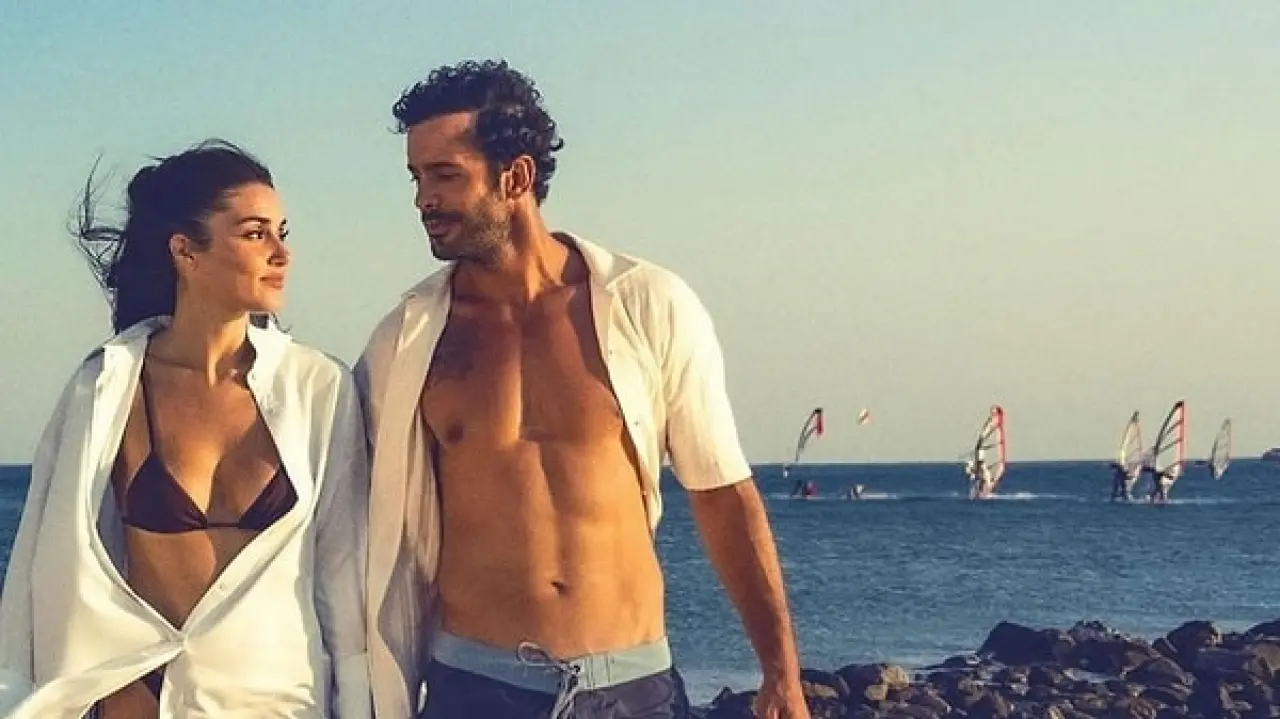 Hande Erçel ve Barış Arduç'u bir araya getiren "Rüzgara Bırak", Netflix Türkiye'nin en merak edilen işlerinden biri.